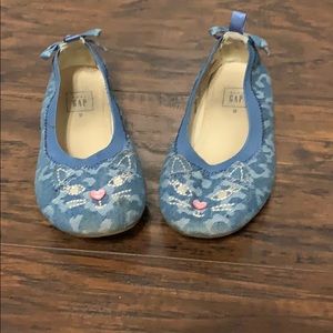 Baby Gap denim flats with kitten toe